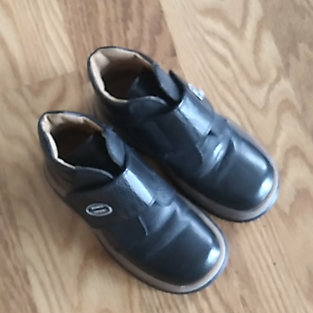 Dingo Sports Shoes